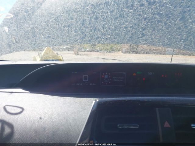 Toyota Prius Xle Image 2