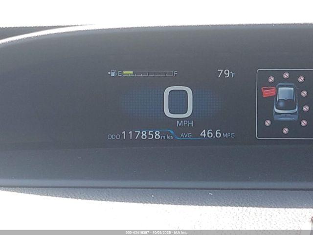 Toyota Prius Xle Image 16