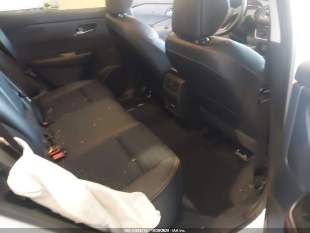 Nissan Rogue Rock Creek Image 9