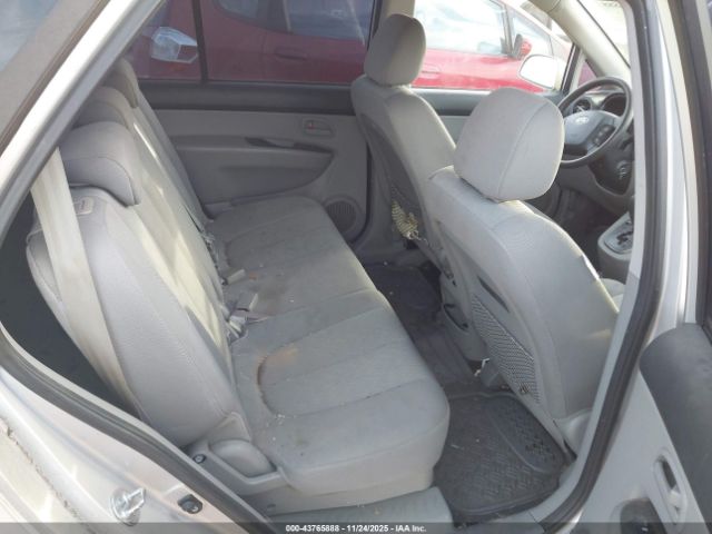 Kia Rondo Lx Image 2