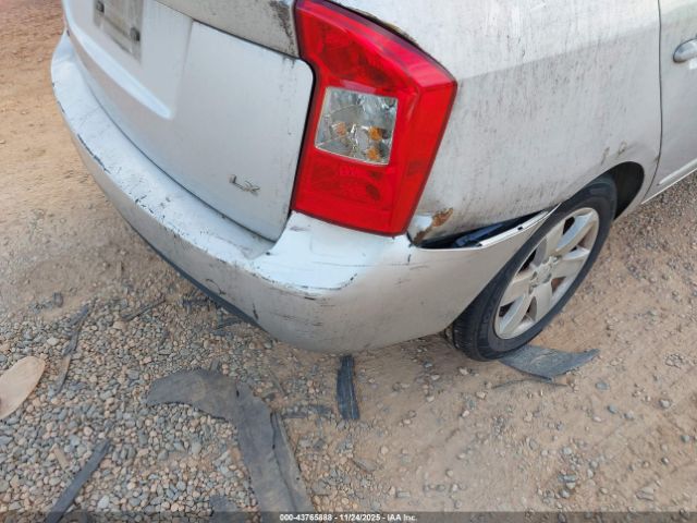 Kia Rondo Lx Image 9