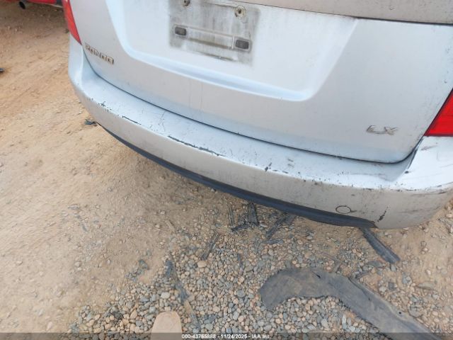 Kia Rondo Lx Image 10