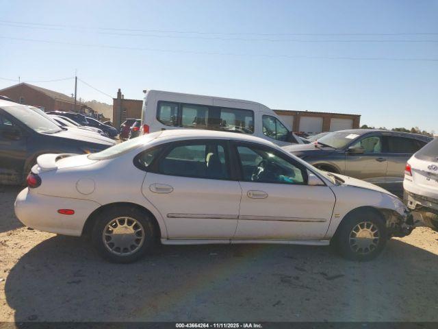 Ford Taurus Se Comfort Image 10