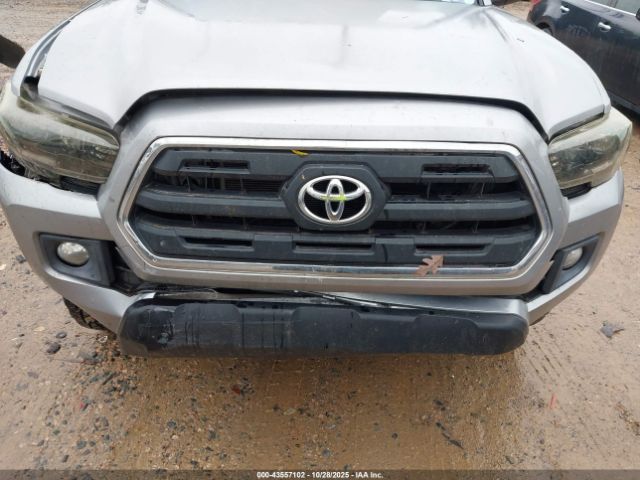 Toyota Tacoma Trd Off Road Image 16