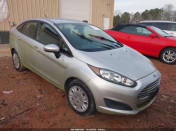  Salvage Ford Fiesta