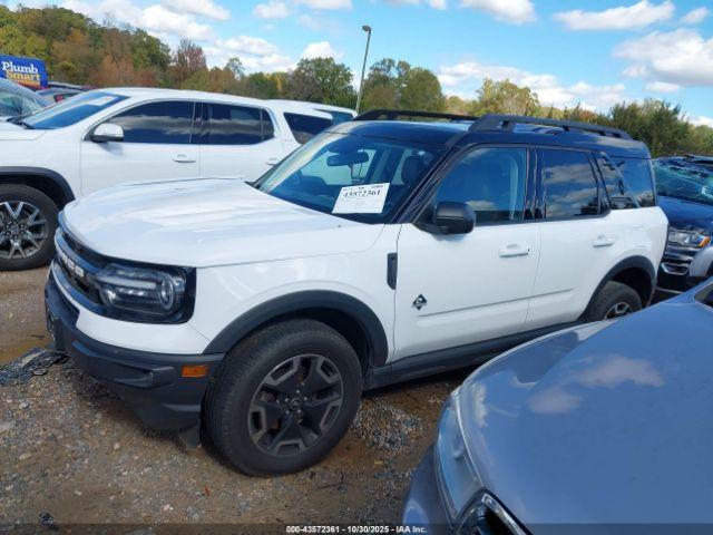 Ford Bronco Outer Banks Image 3