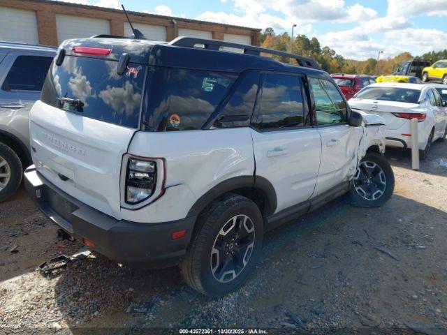 Ford Bronco Outer Banks Image 2