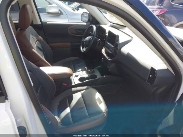 Ford Bronco Outer Banks Image 5