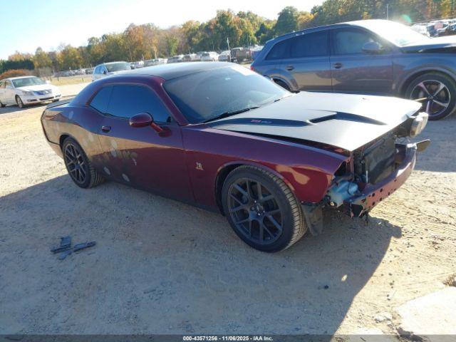  Salvage Dodge Challenger