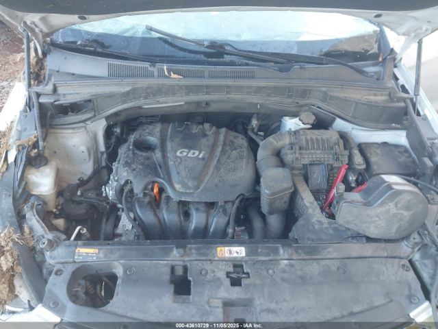 Hyundai SANTA FE Sport Image 15