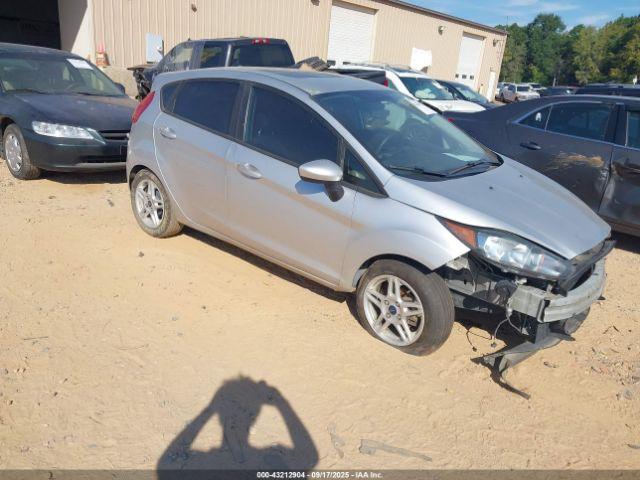  Salvage Ford Fiesta