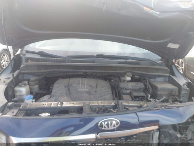 Kia Sedona Lx Image 3