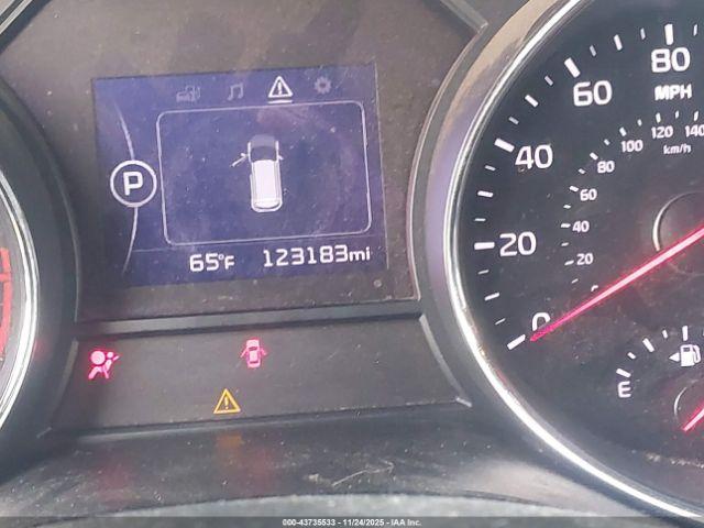 Kia Sedona Lx Image 7