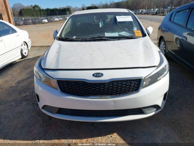 Kia Forte Lx Image 9