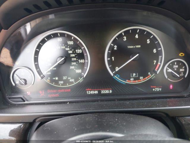 BMW 5 Series Image 8