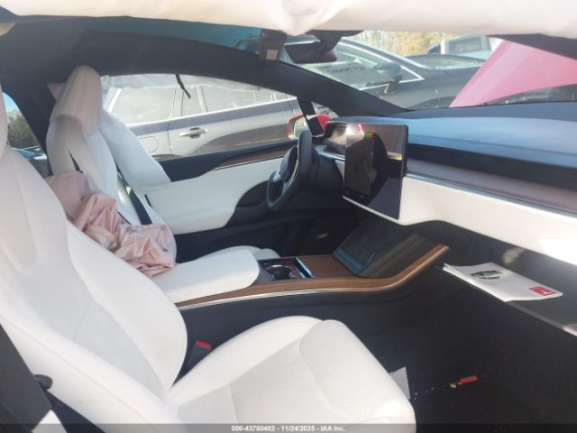 Tesla Model X Long Range Image 4