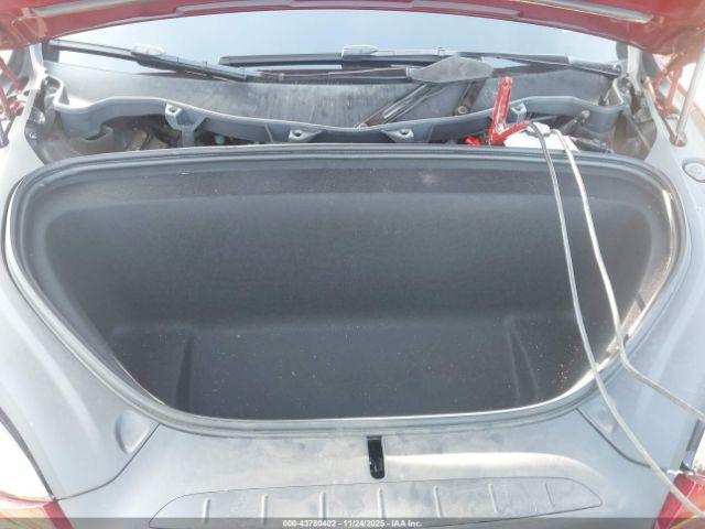 Tesla Model X Long Range Image 15