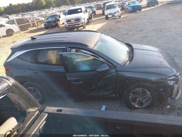 Hyundai TUCSON Blue Image 3