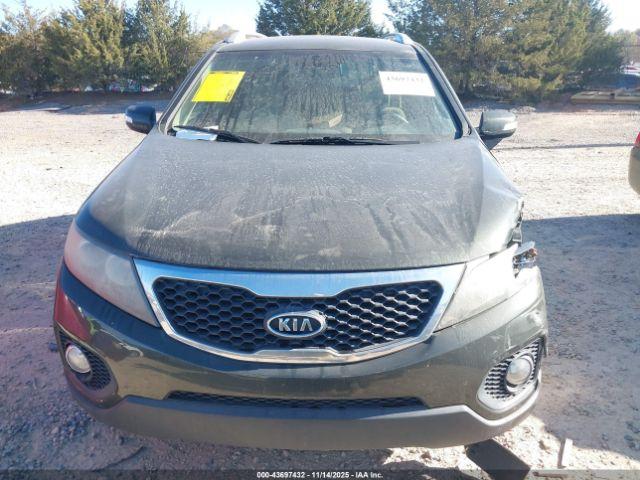 Kia Sorento Lx Image 12