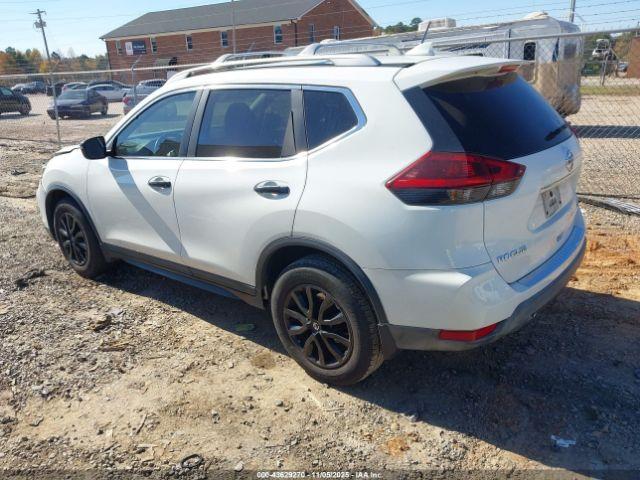 Nissan Rogue S Image 3