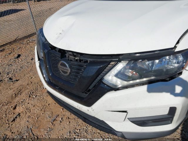 Nissan Rogue S Image 4