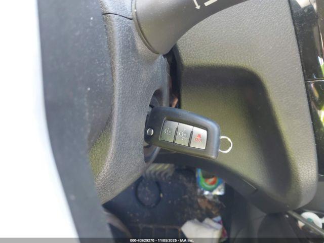 Nissan Rogue S Image 13