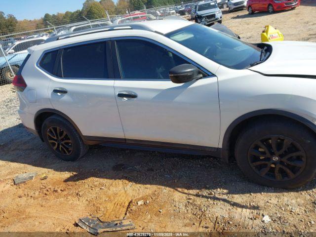 Nissan Rogue S Image 16