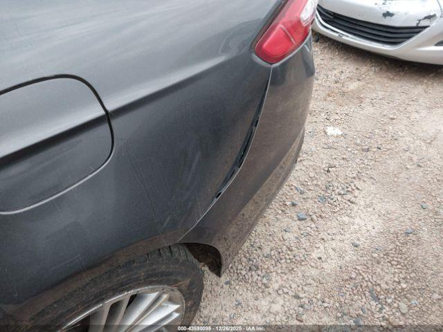 Ford Fusion Se Image 8