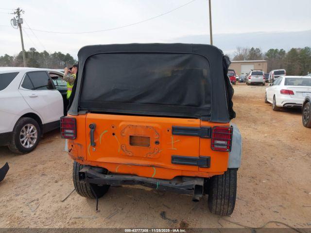 Jeep Wrangler Rubicon Image 11