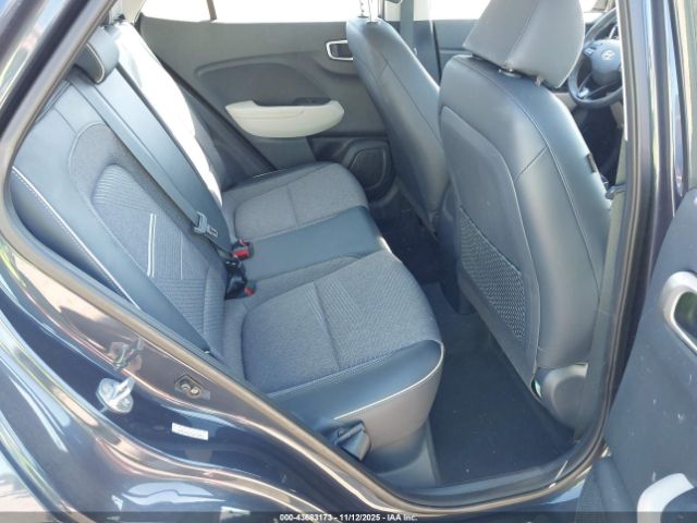 Hyundai VENUE Denim Image 13