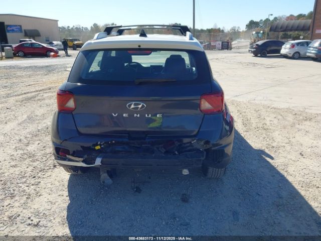 Hyundai VENUE Denim Image 6