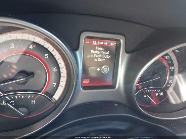 Dodge Journey Crossroad Image 11