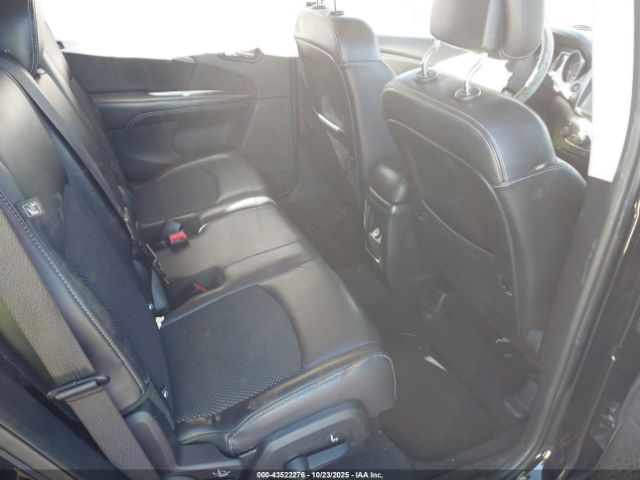 Dodge Journey Crossroad Image 13