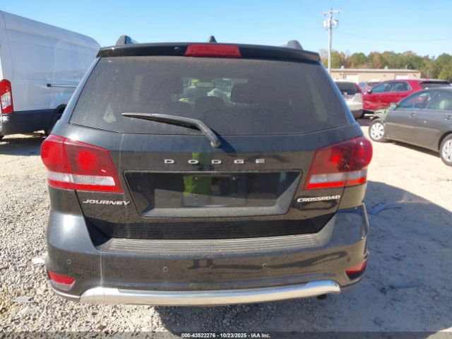 Dodge Journey Crossroad Image 2