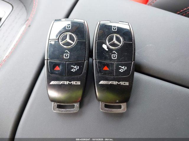 Mercedes-Benz GLE 4matic+ Image 12