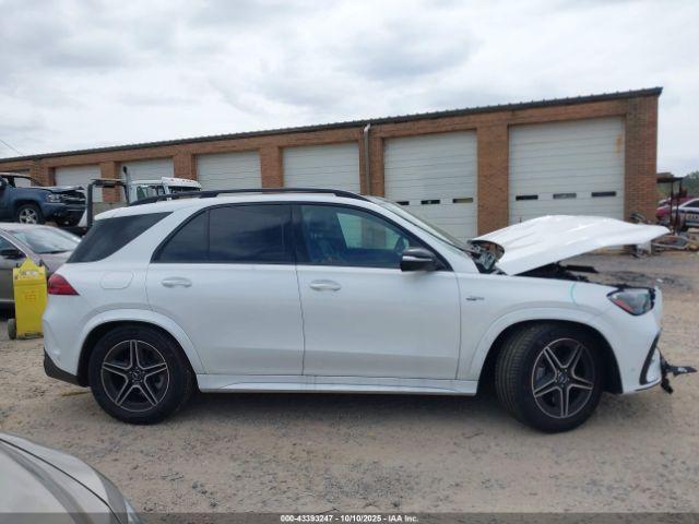 Mercedes-Benz GLE 4matic+ Image 8