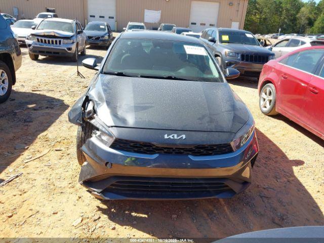 Kia Forte Lxs Image 4