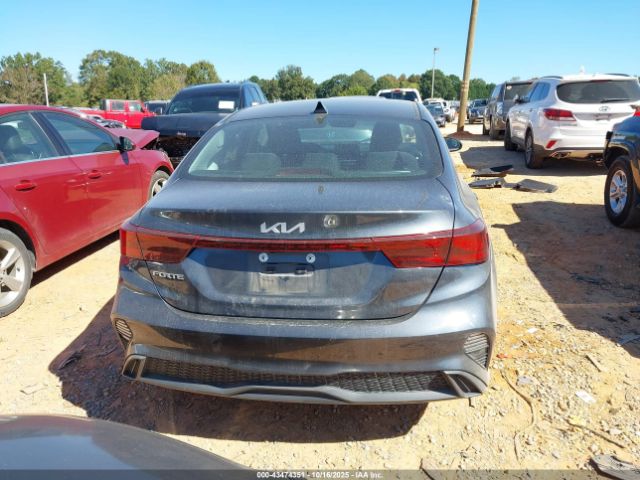 Kia Forte Lxs Image 5