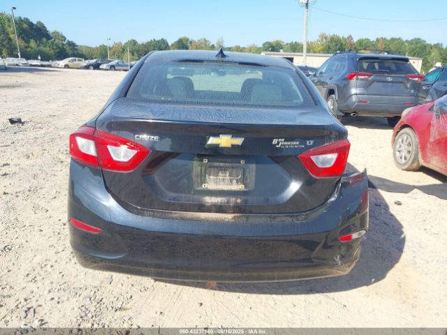 Chevrolet Cruze Lt Auto Image 8