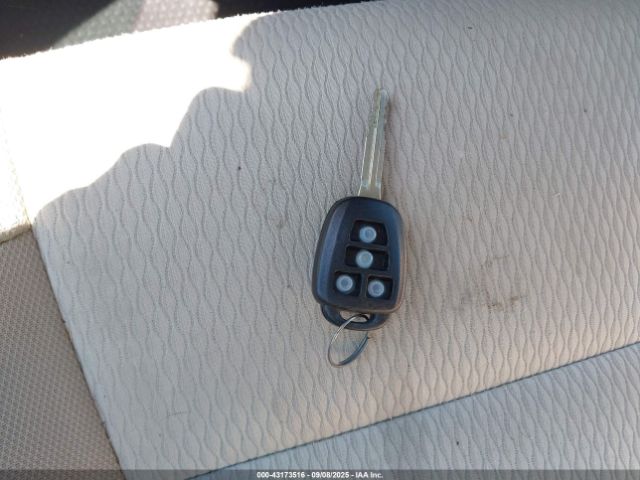 Toyota Corolla Le Image 3