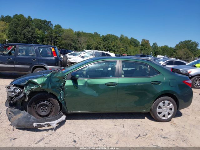 Toyota Corolla Le Image 9