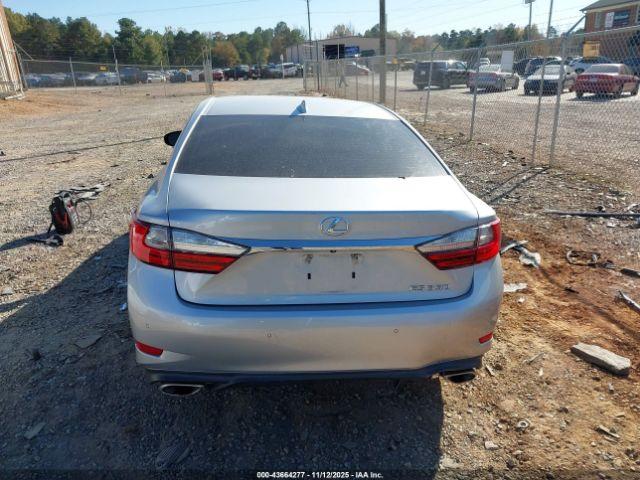Lexus Es Image 15