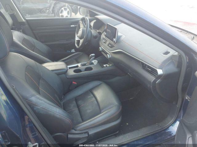 Nissan Altima Sr Fwd Image 7