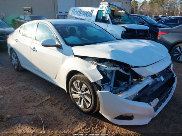 Nissan Altima 2.5 S Image 1