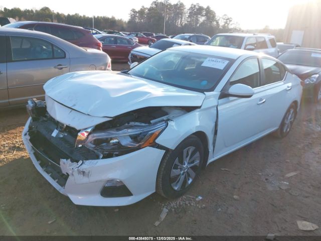 Nissan Altima 2.5 S Image 2