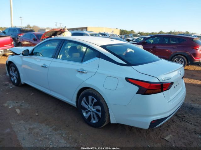 Nissan Altima 2.5 S Image 3