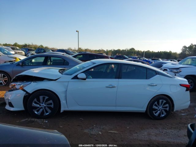 Nissan Altima 2.5 S Image 11