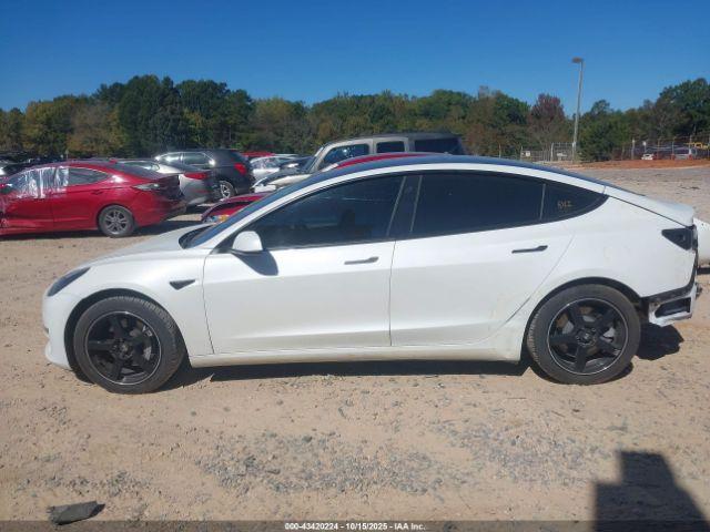 Tesla Model 3 Standard Range Plus Rear-wheel Drive Image 7
