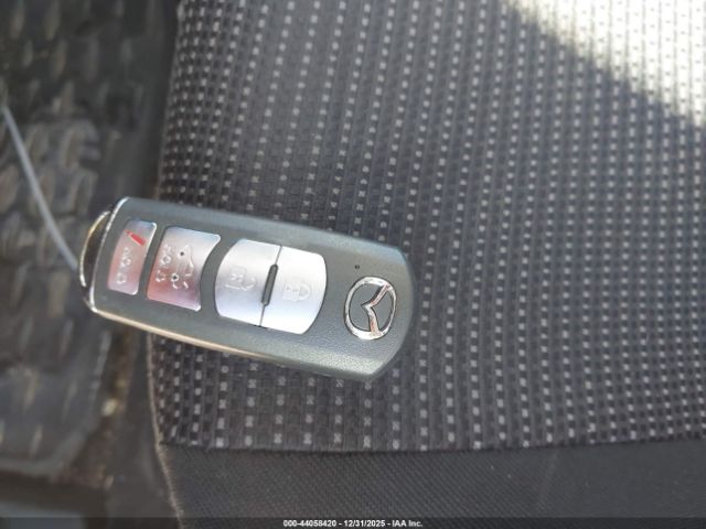 Mazda Mazda3 I Touring Image 3