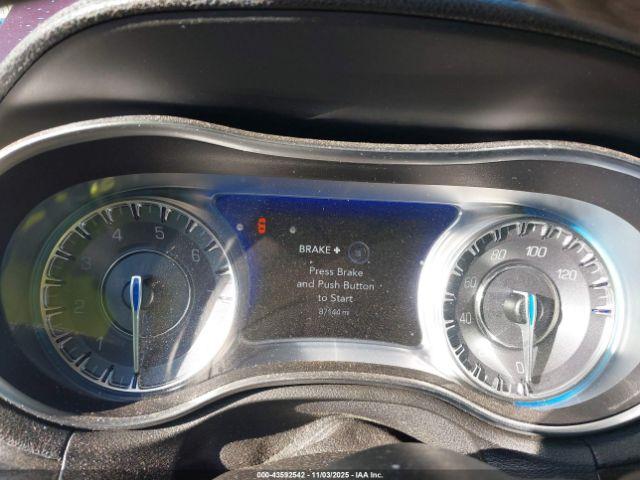 Chrysler 300 Touring Image 3